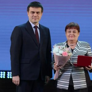 Почётное звание — за преданность делу.